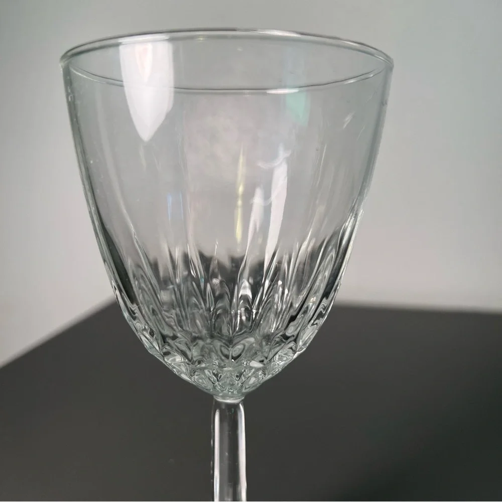 Small Crystal Wine Glass Goblet Clear Glass Stemmed - Picture 4 of 7